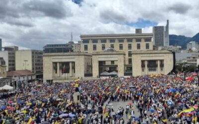 Señor presidente, el país le está hablando