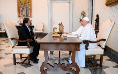 Los intereses de Petro y el Papa