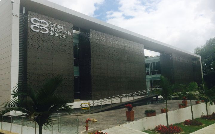 Cámaras de Comercio crítica fácil y responsabilidad real